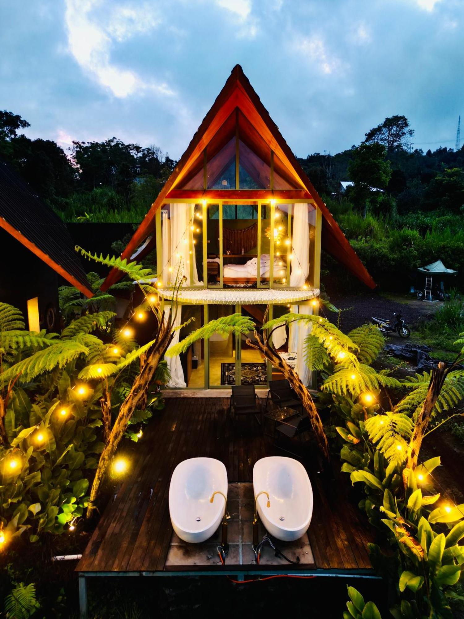Black Wood Cabin Кинтамани Экстерьер фото