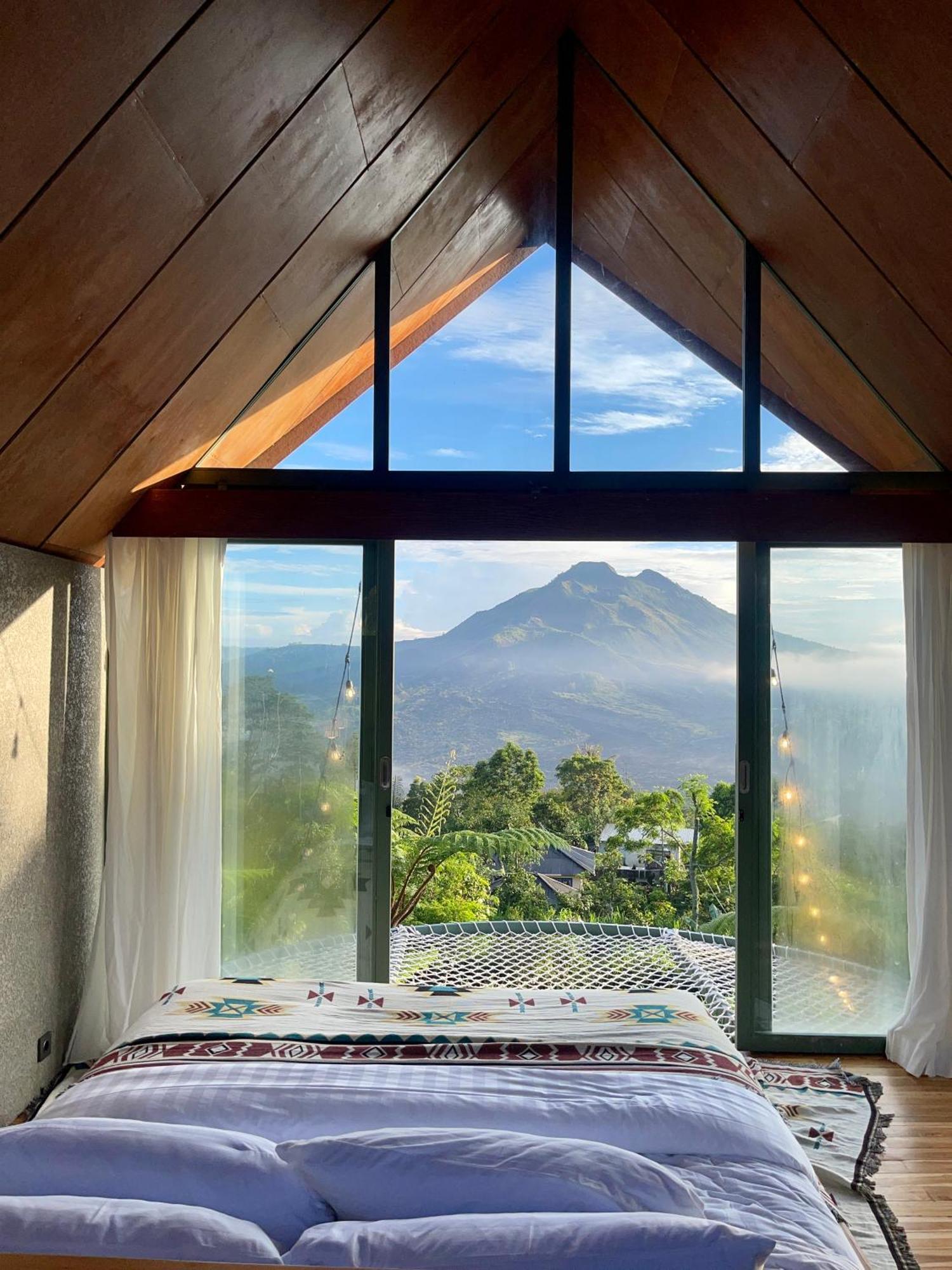 Black Wood Cabin Кинтамани Экстерьер фото